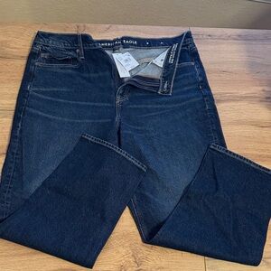 Women’s American Eagle Super High-rise Ankle Straight Stretch Jeans NWT 16